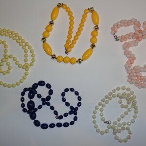 Vintage Beaded Necklaces Plastic Mixed Colors Sizes Lot of 5